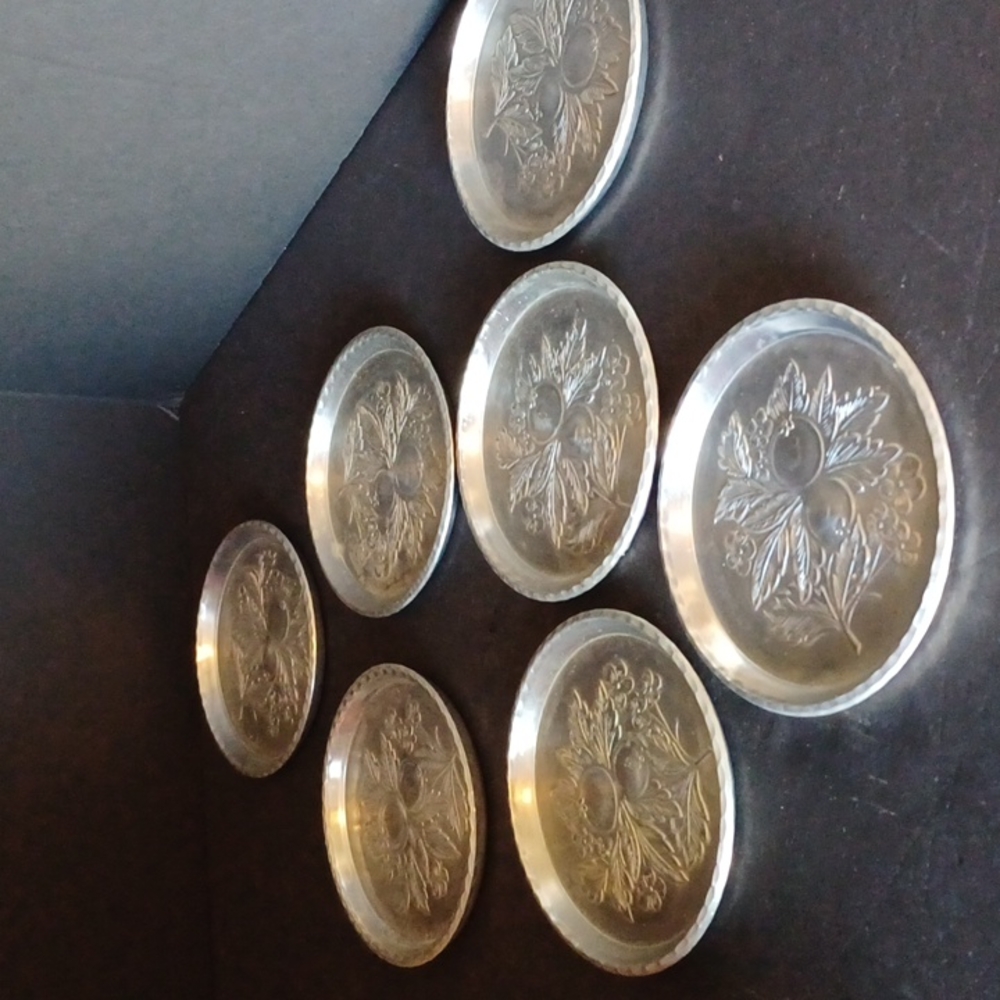 Everlast Forged Aluminum Flowers Berries Coasters